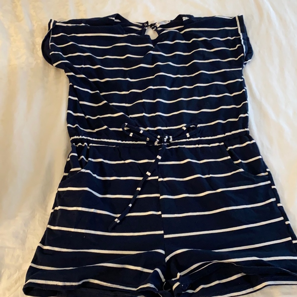 Hount Navy blue and white striped romper size M
